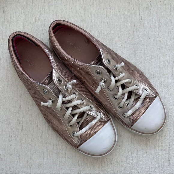 Coach sneakers. Tan / gold sequence. Golden Goose look - Picture 2 of 3